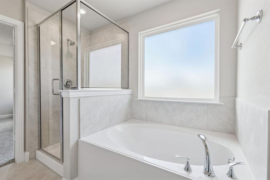 Furnished interior view inside a new home in Venetian, Weston (Image 9).