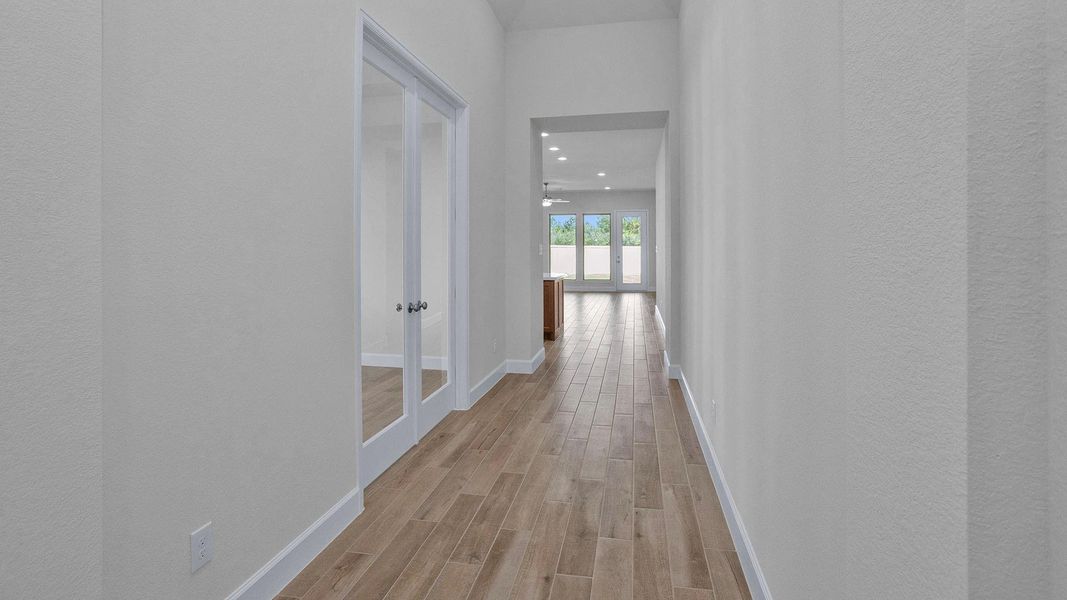 Spacious, unfurnished interior of a new home in Kresston 50', Magnolia (Image 13). Spacious, unfurnished interior of a new home in Kresston 50', Magnolia (Image 13).