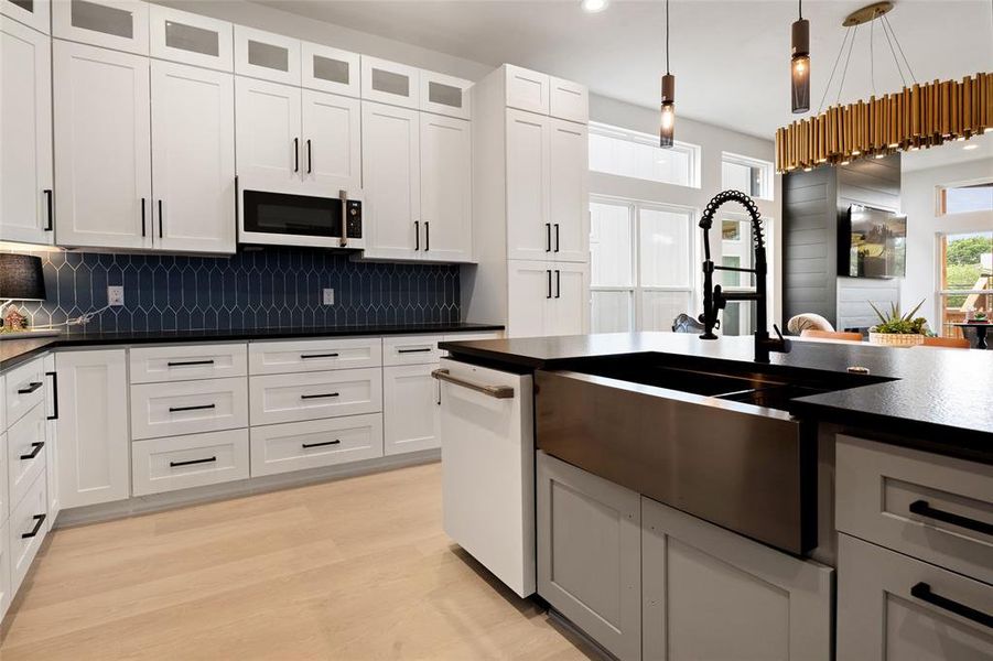 add'l view add'l view