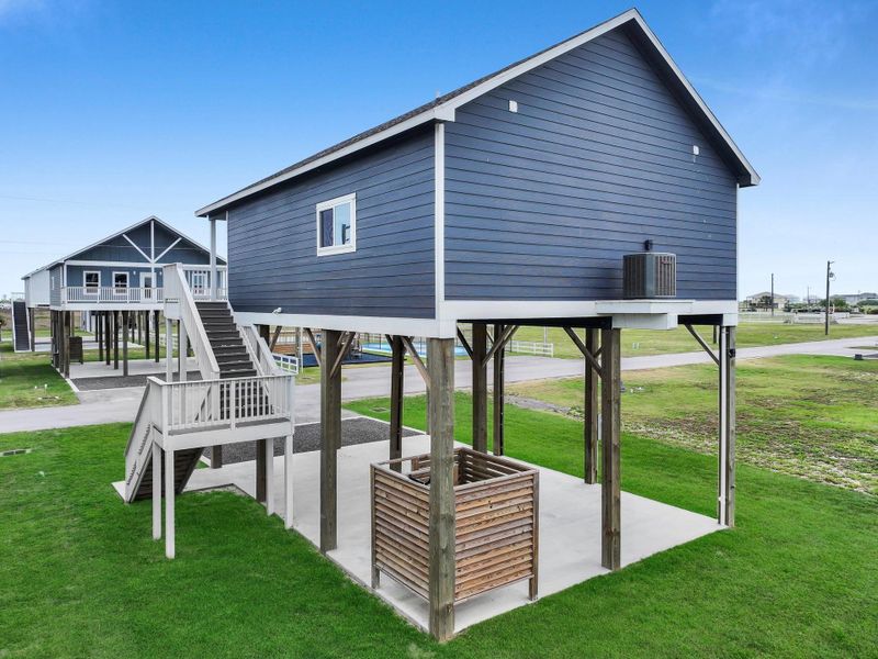 Exterior details and patio area of a home in , Crystal Beach (Image 3).