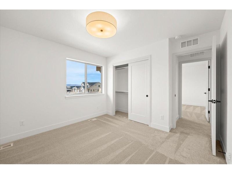 Spacious, unfurnished interior of a new home in , Windsor (Image 18).