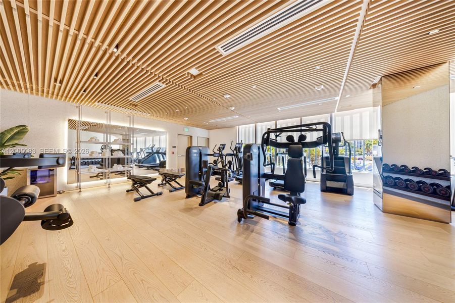 Community amenities in Onda, Bay Harbor Islands (Image 79).