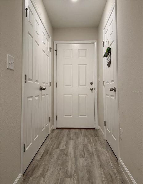 Spacious, unfurnished interior of a new home in , Jacksonville (Image 21).