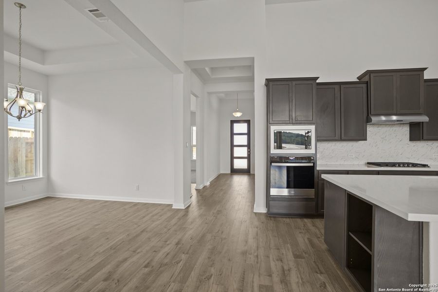 Spacious, unfurnished interior of a new home in Homestead, Schertz (Image 29).