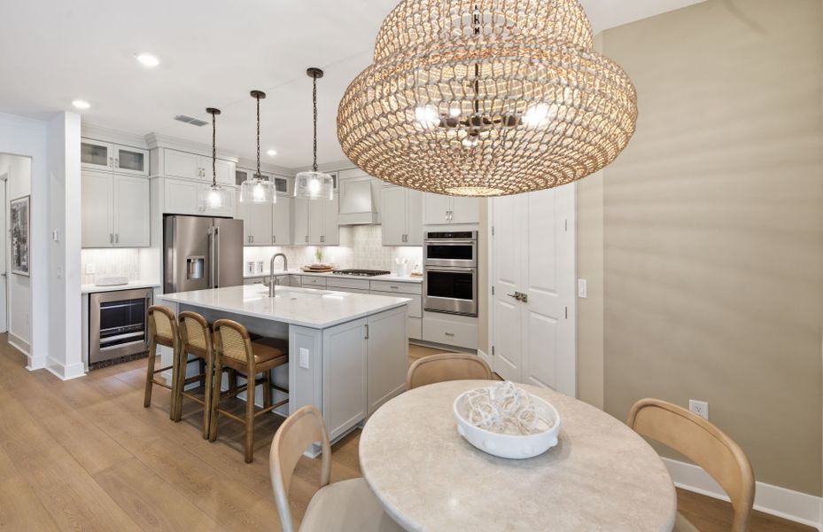 Representative furnished interior of a home built from the Easley Grande by Pulte Homes in Reagan Landing, Bradenton (Image 20).