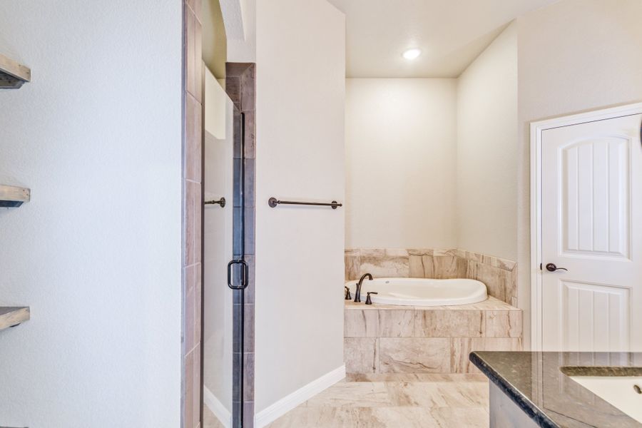 Representative furnished interior of a home built from the The Carter by Doug Parr Custom Homes in Honeysuckle Ranch, Paradise (Image 15). Representative furnished interior of a home built from the The Carter by Doug Parr Custom Homes in Honeysuckle Ranch, Paradise (Image 15).