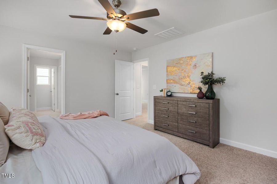 Furnished interior view inside a new home in Gregory Village, Lillington (Image 79).