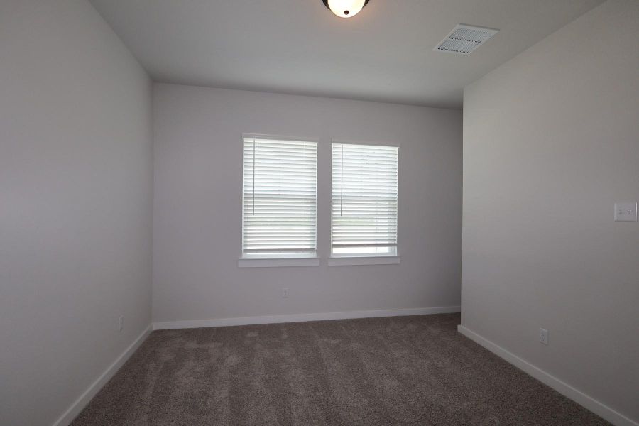Spacious, unfurnished interior of a new home in Park Central, Georgetown (Image 14).