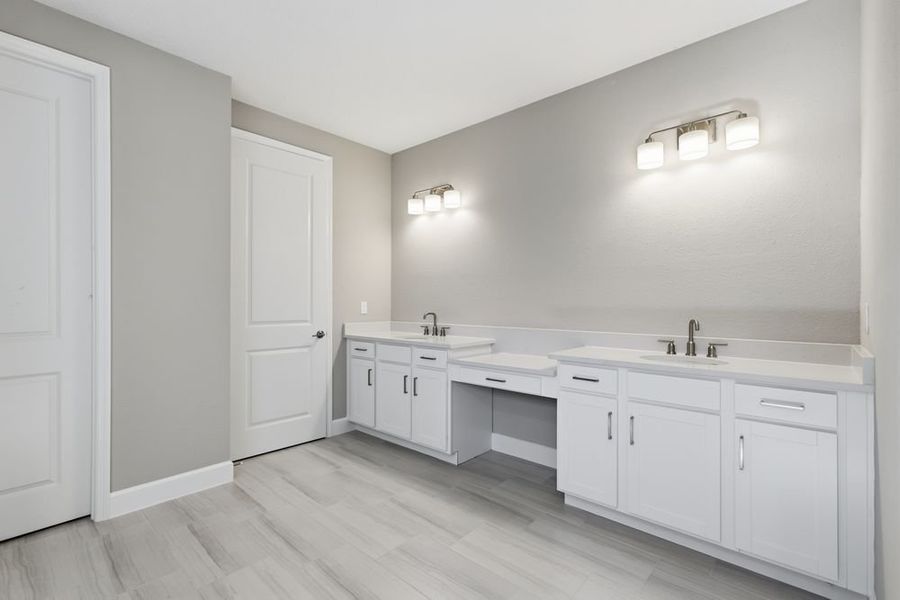 Furnished interior view inside a new home in Headwaters at Lofton Creek, Yulee (Image 7).