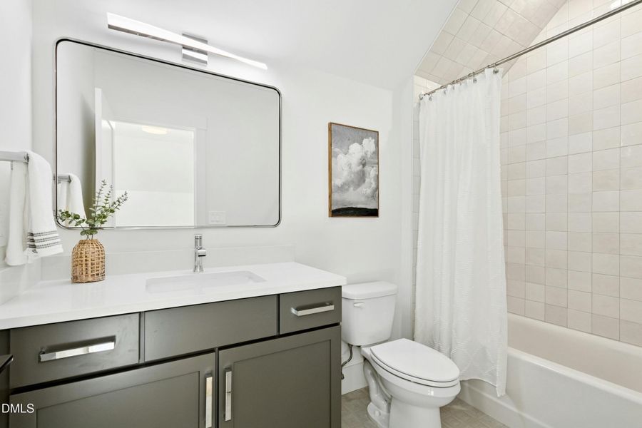 052-487784-IMG_8648 052-487784-IMG_8648