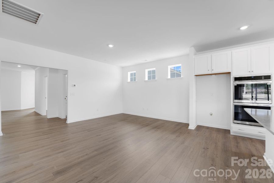 Spacious, unfurnished interior of a new home in Roselyn, Lancaster (Image 24). Spacious, unfurnished interior of a new home in Roselyn, Lancaster (Image 24).