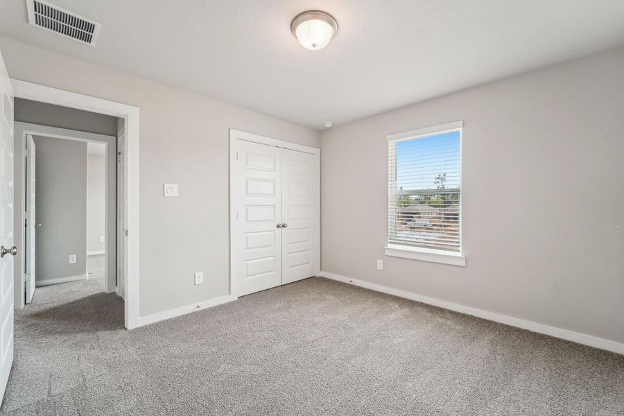 Photo is not of the actual home but is an inspirational photo of builder’s model home and may depict options, furnishings, and/or decorator features that are not included.