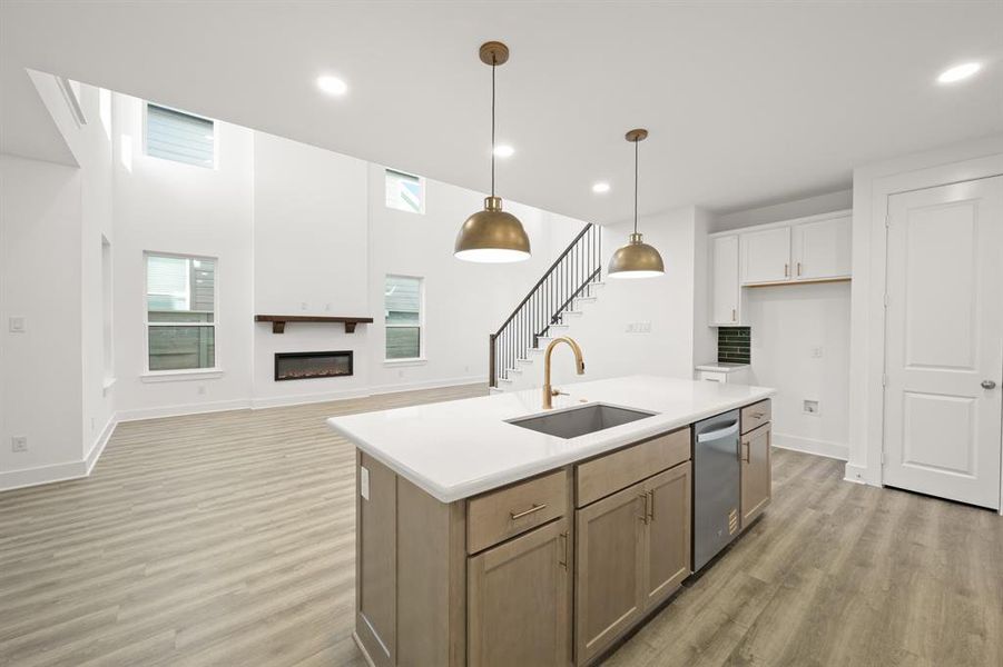 8752 Treeline- Kitchen-4