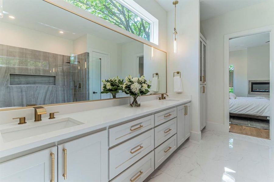 Furnished interior view inside a new home in , Dallas (Image 10).