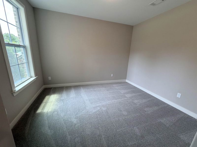 Spacious, unfurnished interior of a new home in Lockwood, Collierville (Image 30).