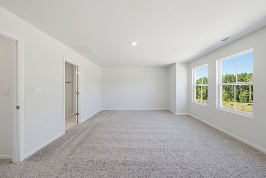 Spacious, unfurnished interior of a new home in Sweetbrier, Durham (Image 22).