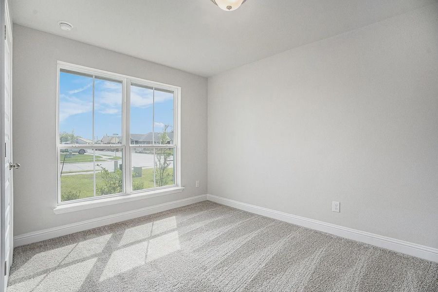 Spacious, unfurnished interior of a new home in Kiber Reserve, Angleton (Image 15).