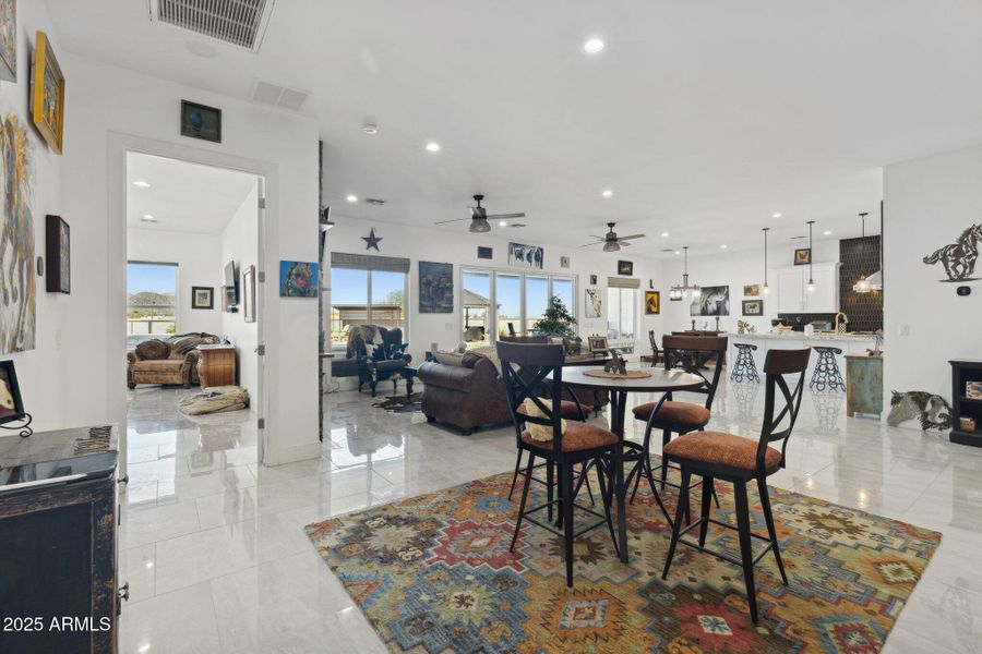 14-web-or-mls-6786-w-palomino-wy 14-web-or-mls-6786-w-palomino-wy