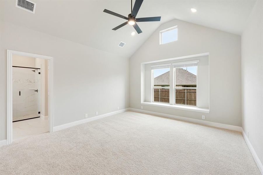 Spacious, unfurnished interior of a new home in Star Ranch, Godley (Image 25).