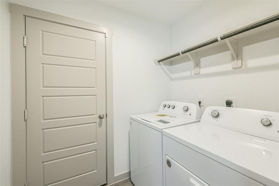 Image 33 of a home in City Gate.