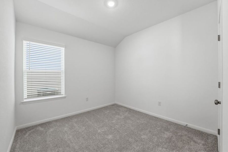 Spacious, unfurnished interior of a new home in Longview, Del Valle (Image 19).