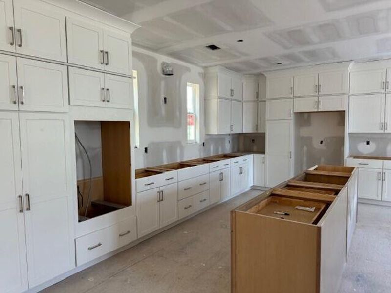 Image 39 of a home in Central Park.