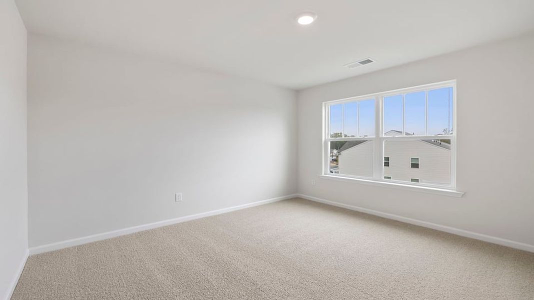 Spacious, unfurnished interior of a new home in Harrier Point, Woodruff (Image 26).