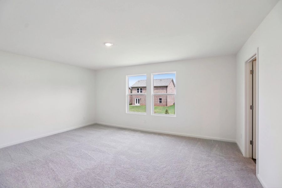 Representative unfurnished interior of a home built from the Splendor by Starlight Homes in The Summit at Carters Station, Columbia (Image 21).