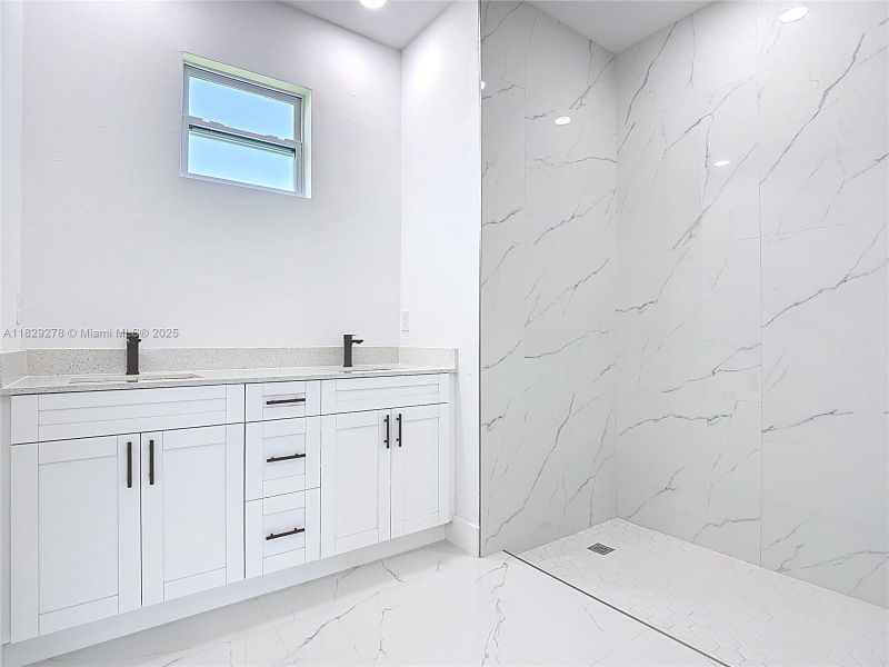 Furnished interior view inside a new home in , Lehigh Acres (Image 15).