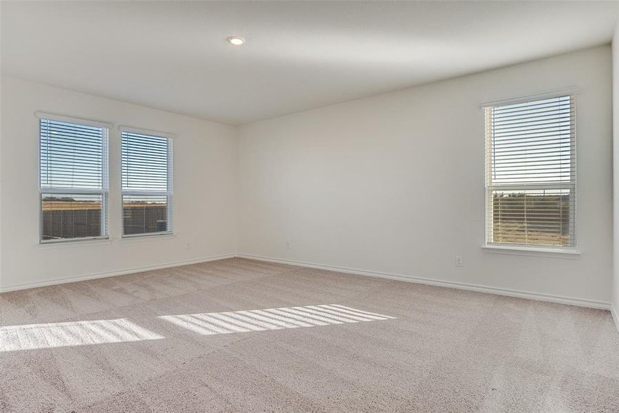 Spacious, unfurnished interior of a new home in Sierra Vista at Kelly Ranch, Aledo (Image 12).