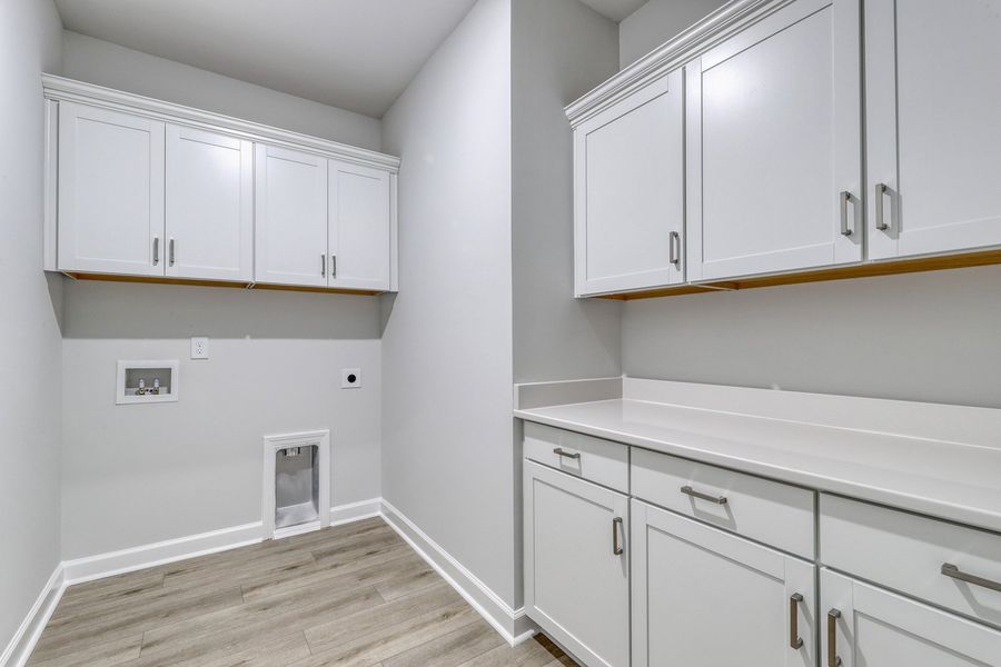 Spacious, unfurnished interior of a new home in Arcadia, Myrtle Beach (Image 38).