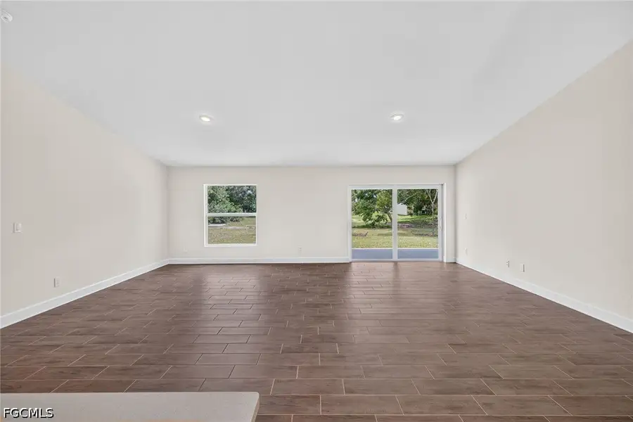 Spacious, unfurnished interior of a new home in Cape Coral, Cape Coral (Image 15). Spacious, unfurnished interior of a new home in Cape Coral, Cape Coral (Image 15).