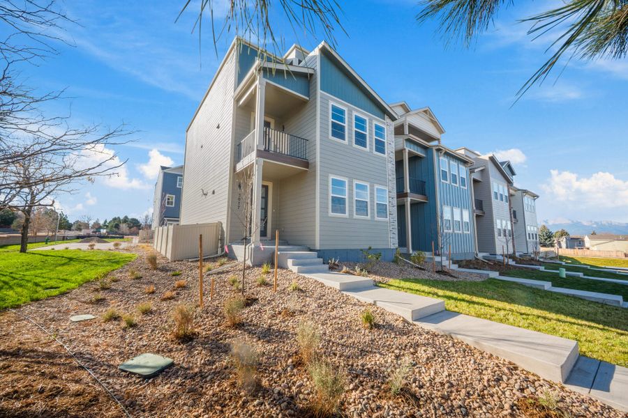 Exterior details and patio area of a home in Pony Park, Colorado Springs (Image 4).