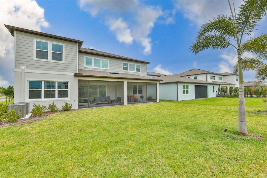 Exterior details and patio area of a home in , Apollo Beach (Image 32).