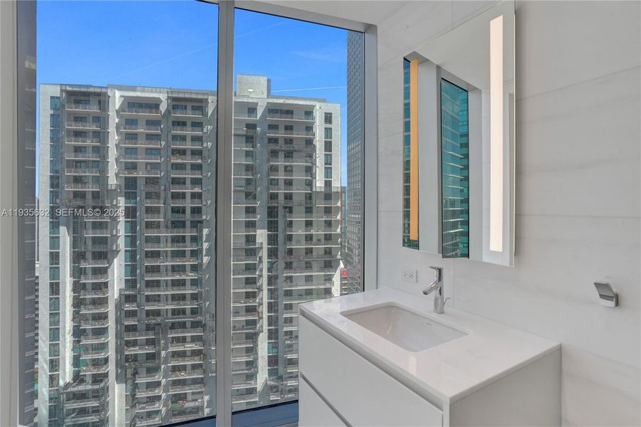 Condo located in Miami, FL showcasing its design and architecture (Image 24).