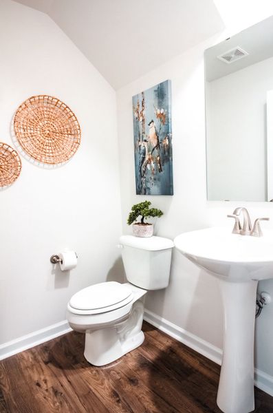Representative furnished interior of a home built from the Stoneycreek Plan for Meece by Veranda Homes in Meece, Easley (Image 4).