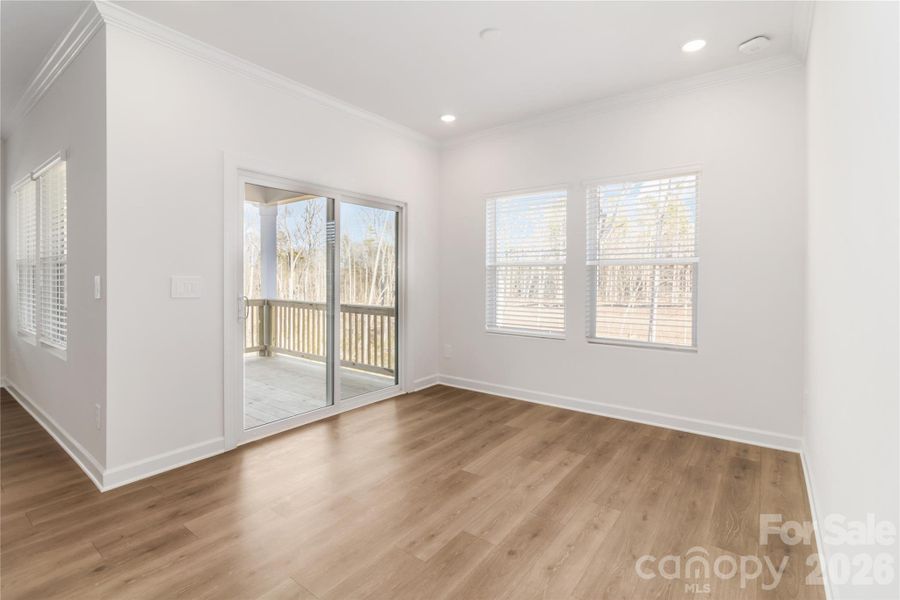 Spacious, unfurnished interior of a new home in , York (Image 31).