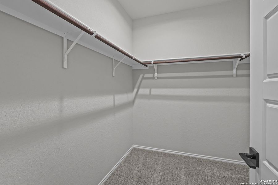 Spacious, unfurnished interior of a new home in Comanche Ridge, San Antonio (Image 56). Spacious, unfurnished interior of a new home in Comanche Ridge, San Antonio (Image 56).