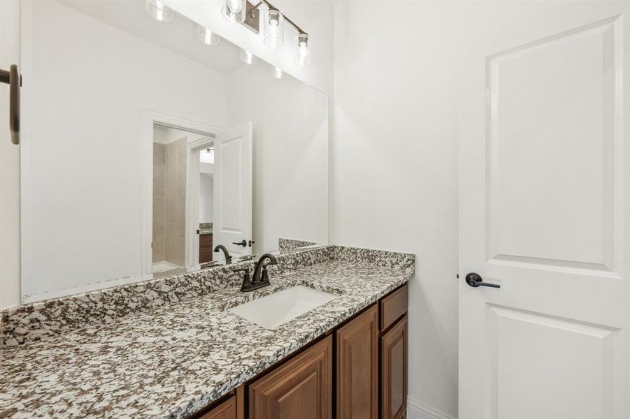 Image 40 of a home in Terracina. Image 40 of a home in Terracina.