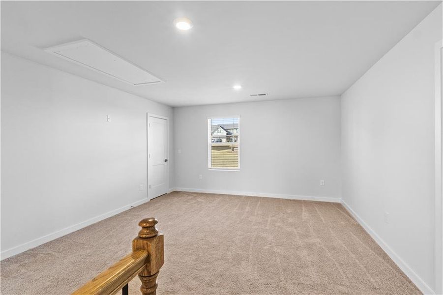 Spacious, unfurnished interior of a new home in The Enclave at Dial Farm Phase III, Walnut Grove (Image 20).