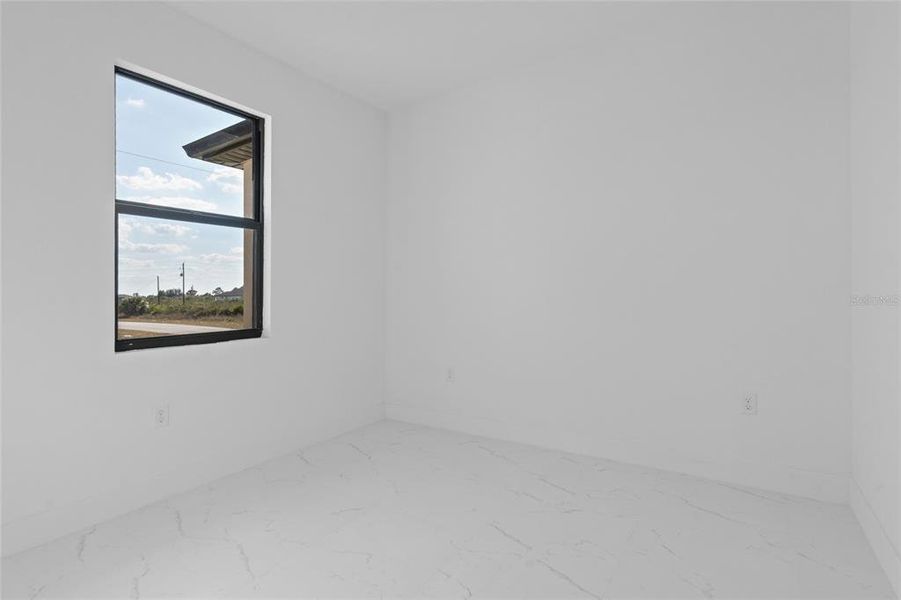Spacious, unfurnished interior of a new home in , Lehigh Acres (Image 21).