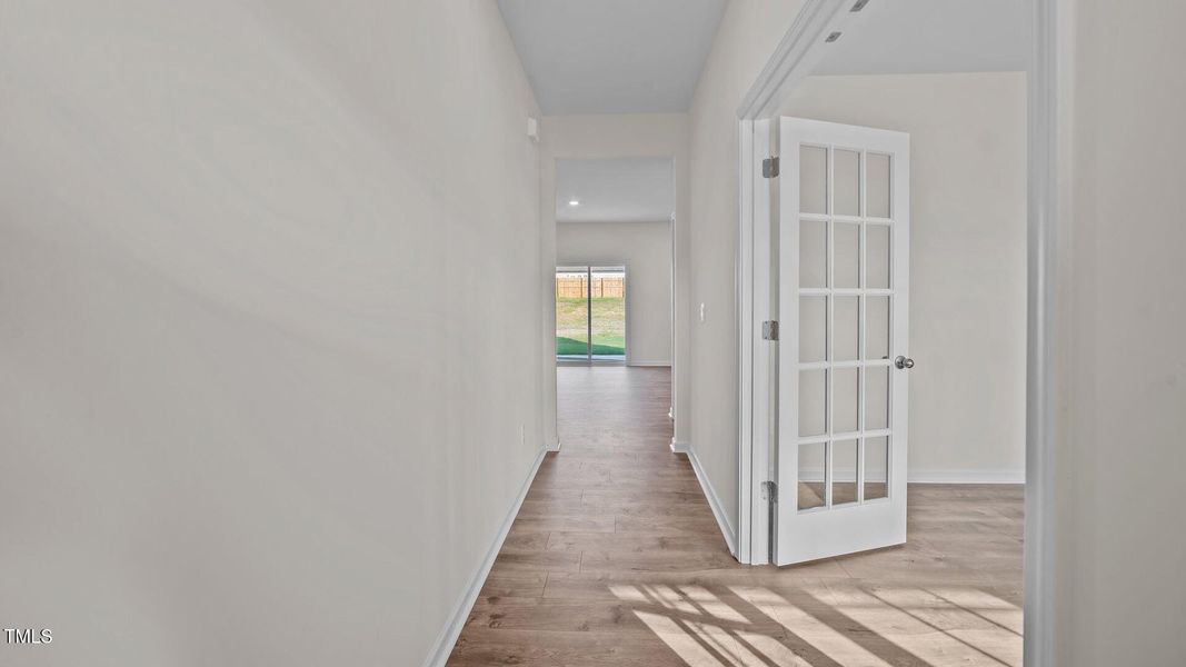 1121 Middlecrest Drive 1121 Middlecrest Drive