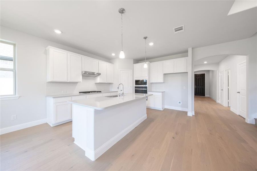 Image 24 of a home in Valencia on the Lake: Valencia 50s. Image 24 of a home in Valencia on the Lake: Valencia 50s.