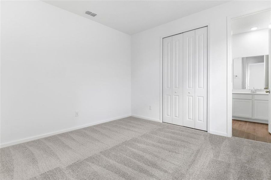 Spacious, unfurnished interior of a new home in Seasons at Aurora Oaks, Ocala (Image 14).