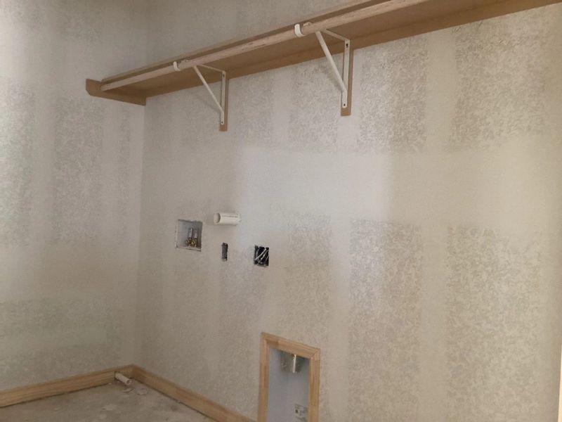 Spacious, unfurnished interior of a new home in Lariat, Liberty Hill (Image 4).