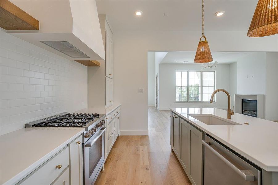 Furnished interior view inside a new home in , Fort Worth (Image 7).