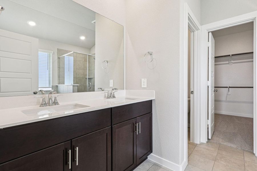 Furnished interior view inside a new home in Heights of Barbers Hill, Mont Belvieu (Image 5). Furnished interior view inside a new home in Heights of Barbers Hill, Mont Belvieu (Image 5).