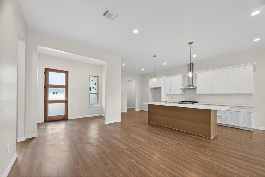 Spacious, unfurnished interior of a new home in , Pasadena (Image 15).