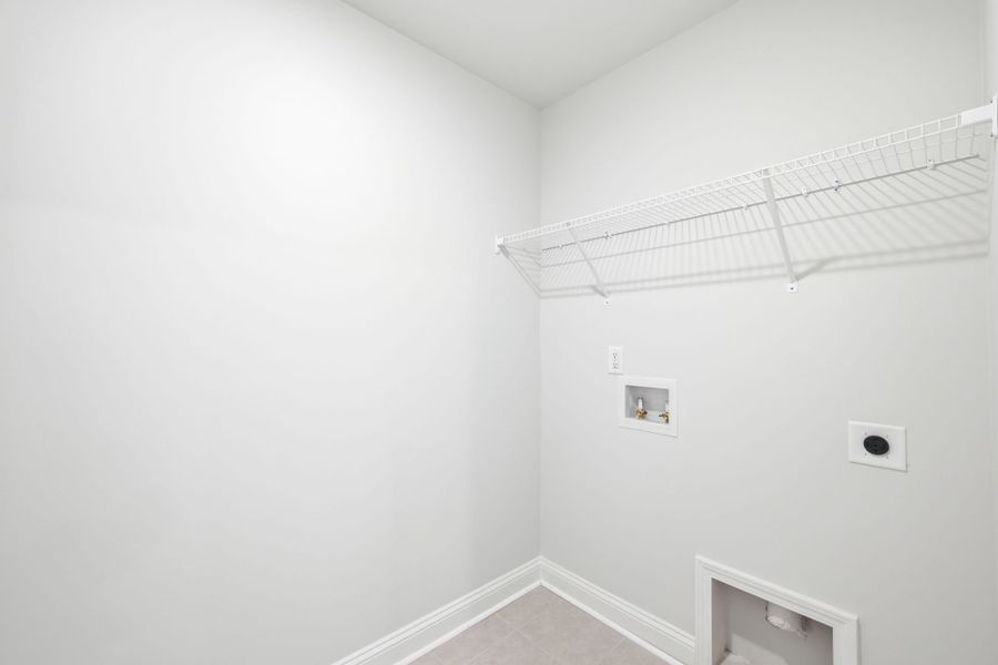 Spacious, unfurnished interior of a new home in Carriage Estates, Lexington (Image 46).