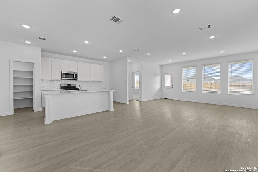 Spacious, unfurnished interior of a new home in Voss Farms: Coastline Collection, New Braunfels (Image 13).